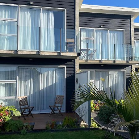 Carters By The Sea Beachside Studio Apartments Carters Beach Exterior photo